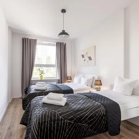 Urban Chic - Pereca - Rondo Onz - Luxury Warsaw Stays - 14 People Exterior photo